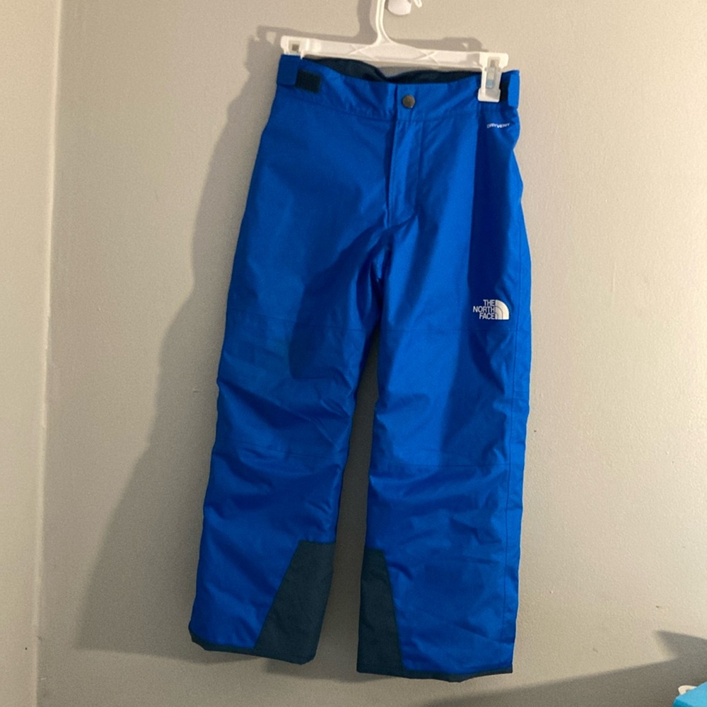 The North Face Blue Ski Jacket for Ultimate Winter Protection
